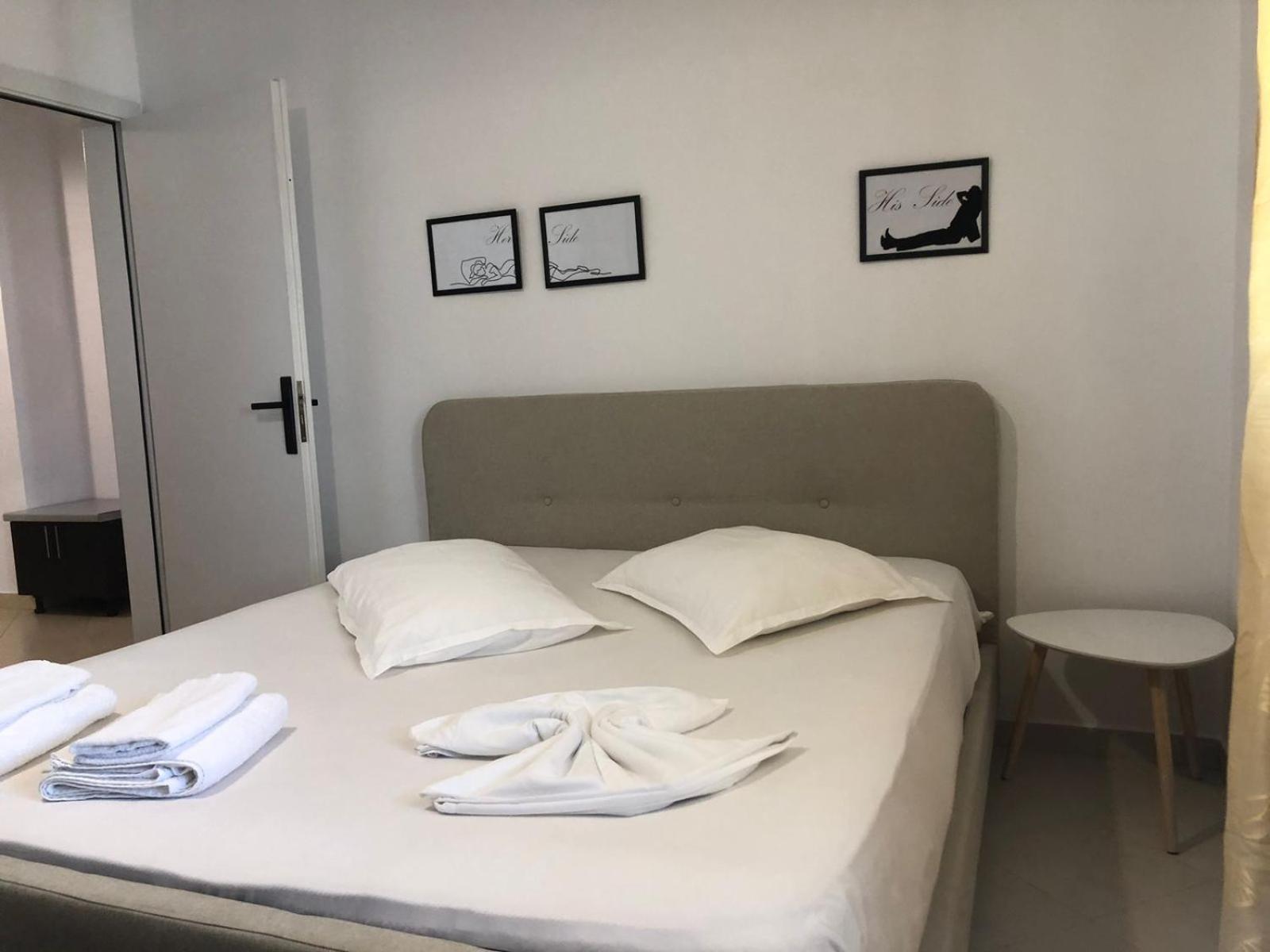 Appartamento Tirent - Comfortable 1-bedroom In Fresku Tirana